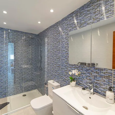 Ocean Wave - Sea Views - Free Private Heated Pool *