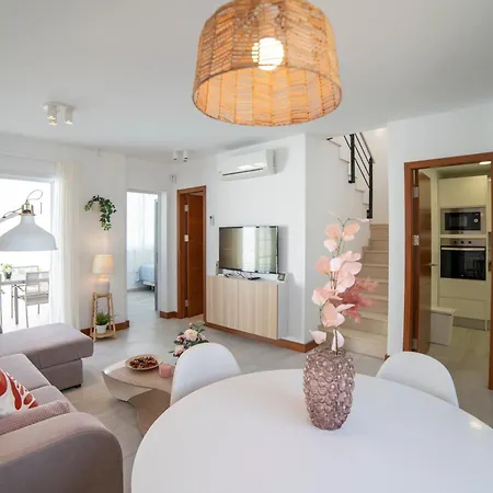 Ocean Wave - Sea Views - Private Pool Playa Blanca (Lanzarote)